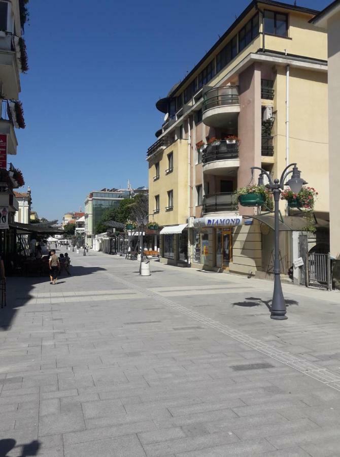 Bogorodi Terrace Apartment Burgas Bagian luar foto